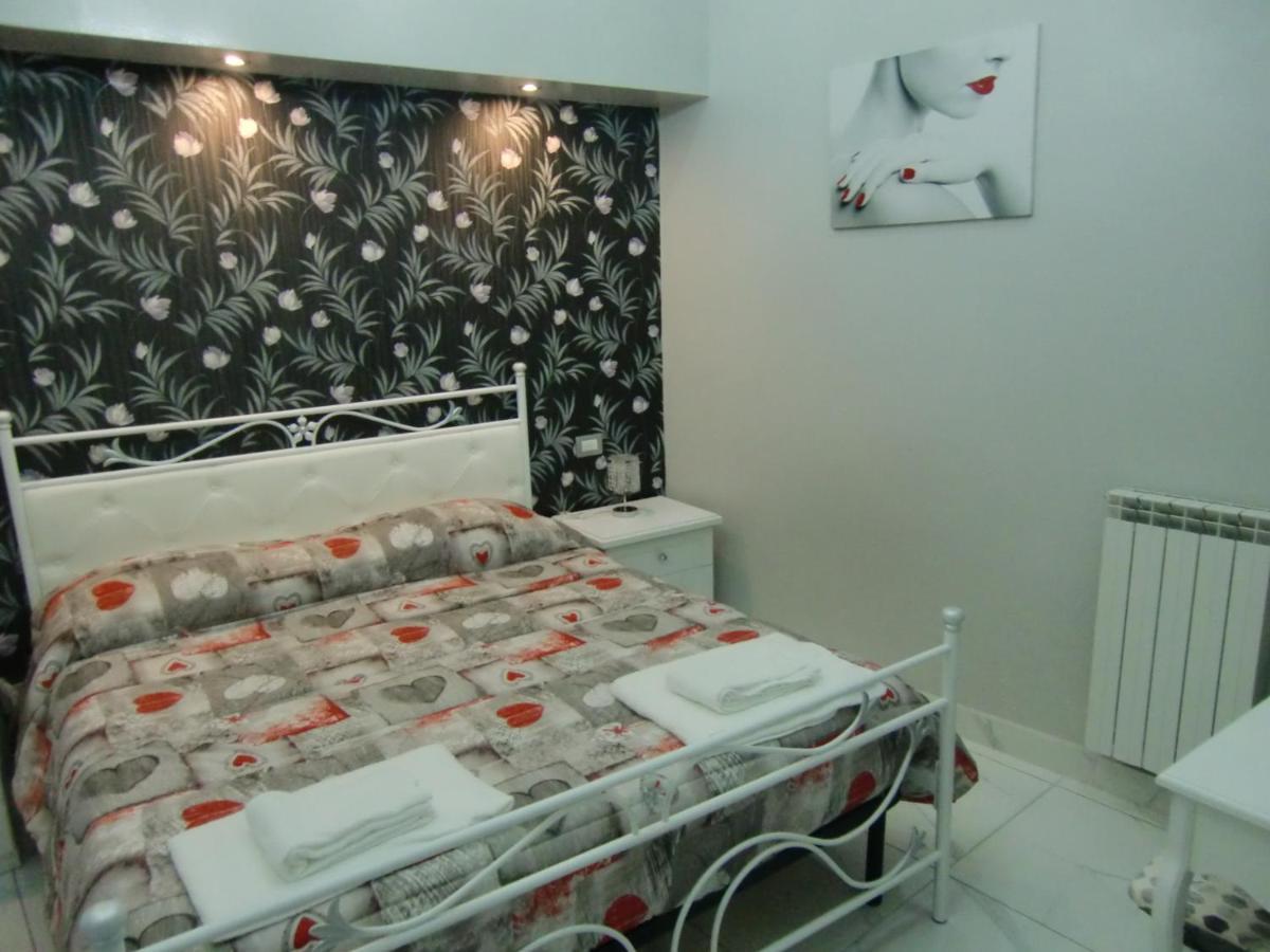 Guesthouse Aaron2 Napoli Eksteriør bilde